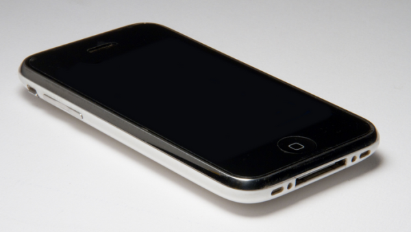Aplle iPhone 3g 600x339 - iPhone 6 (Айфон 6) - обзор новинки