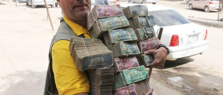 somali 100 dollarov 1 770x330 - Какая самая дорогая денежная купюра в мире?